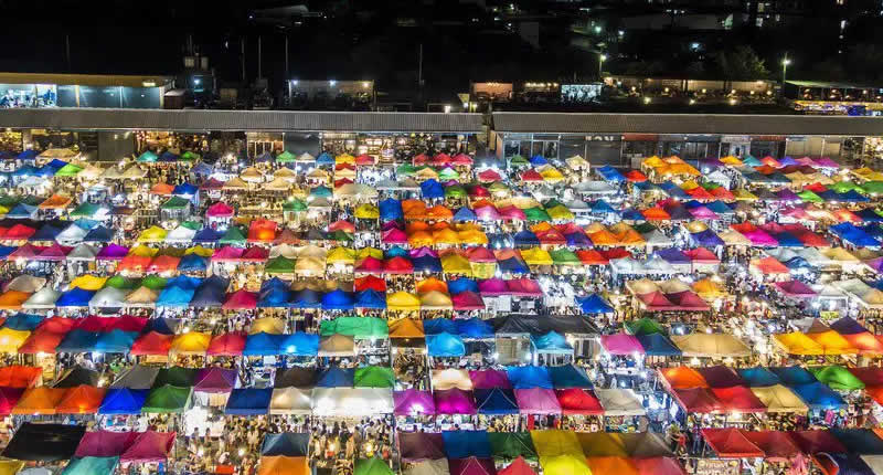 Mercado nocturno